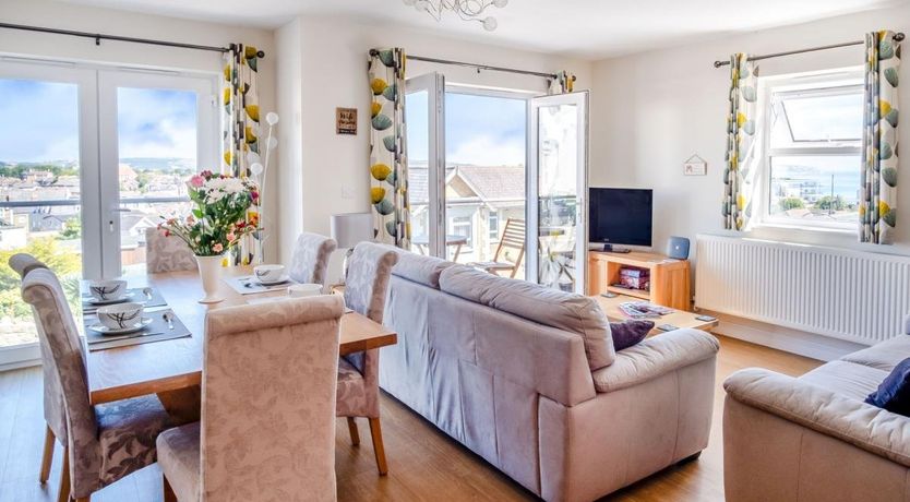 Photo of 3 Bed in Shanklin