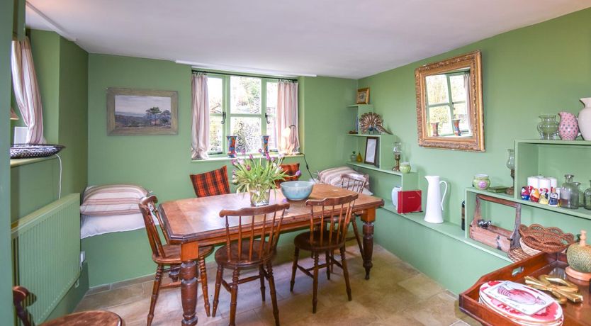 Photo of 2 Bed in Cirencester