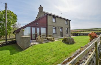 Bryn Ystrad Llyn Holiday Cottage