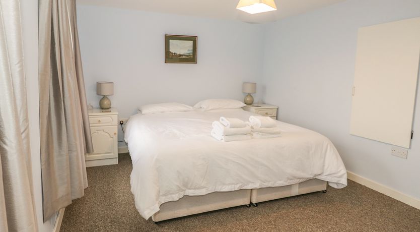 Photo of 2 Park Nook Close