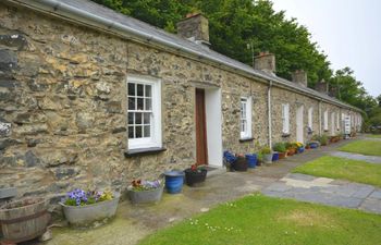 in Porthgain (61170) Holiday Cottage
