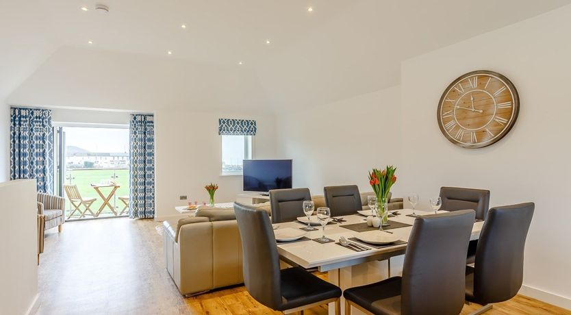 Photo of 3 Bed in Westward Ho