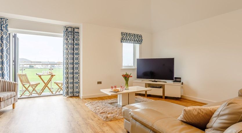 Photo of 3 Bed in Westward Ho