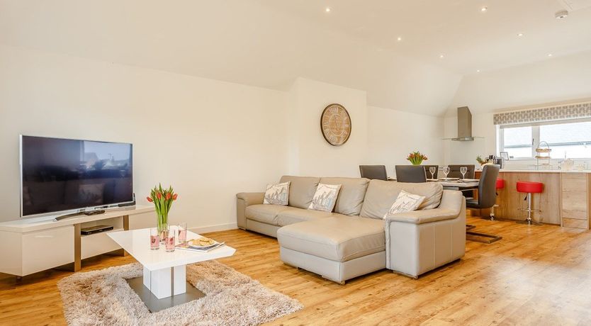 Photo of 3 Bed in Westward Ho