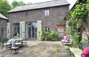 Barn in Mid Wales Holiday Cottage