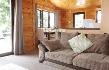 Oak Lodge Holiday Cottage