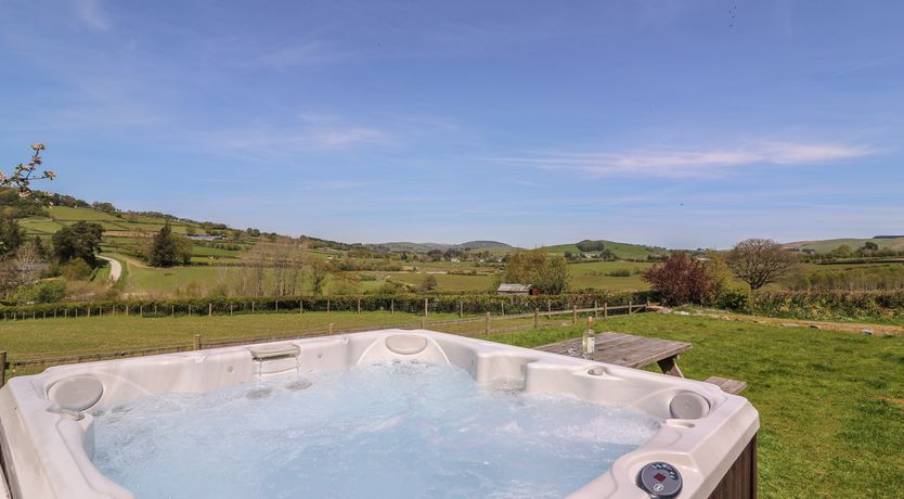 Photo of Glanyrafon Bungalow