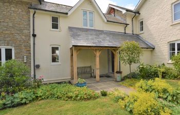 2 Bed in Dorchester Holiday Cottage