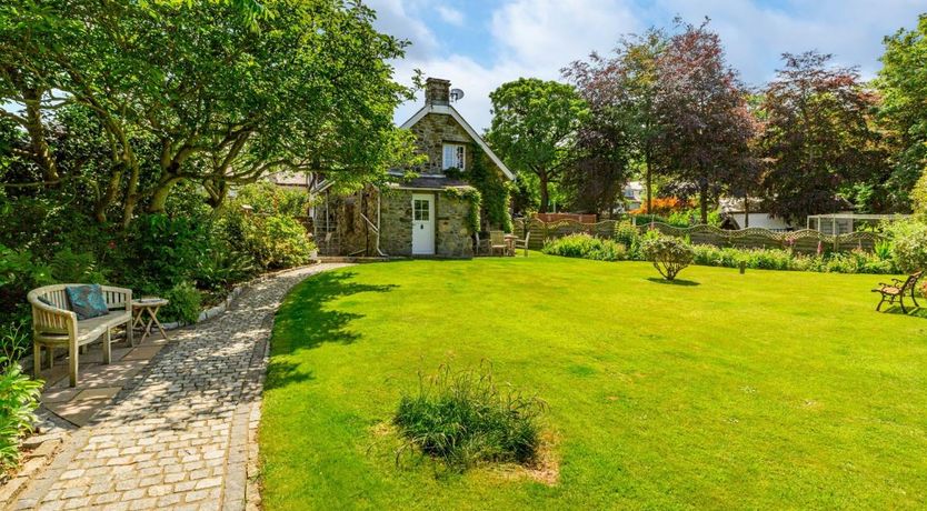 Photo of 2 Bed in Clynnogfawr