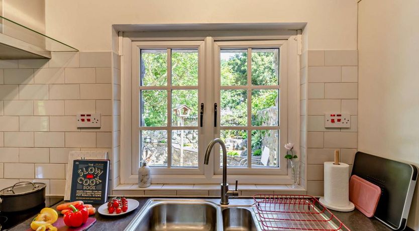 Photo of 2 Bed in Clynnogfawr