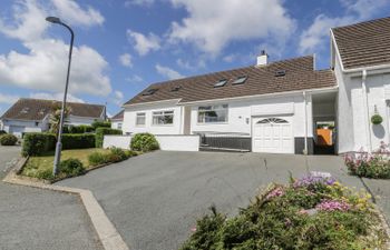 Bay View Holiday Cottage