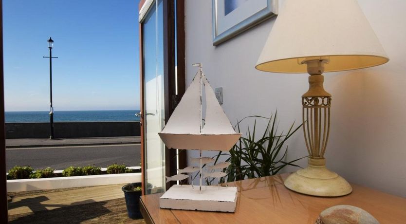 Photo of 1 Bed in Westward Ho