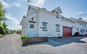 Photo of 2 Bed in Cosheston