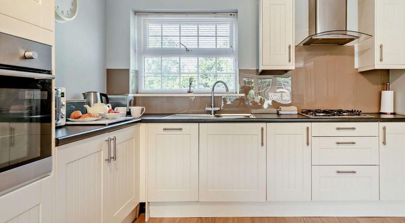 Photo of 2 Bed in Cosheston