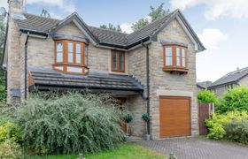 Photo of 2-carr-farm-close