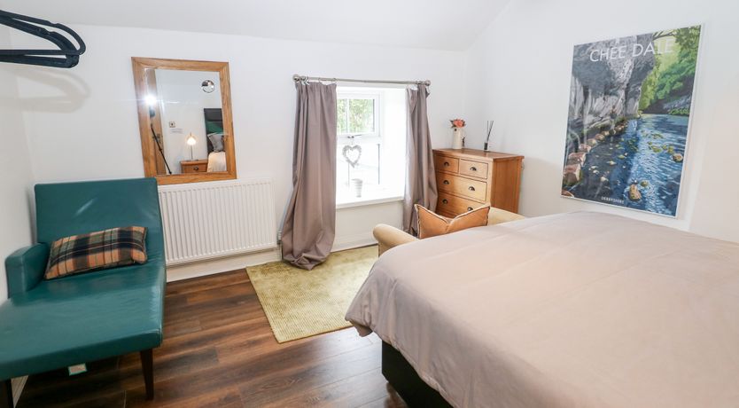 Photo of 2 Carr Farm Close