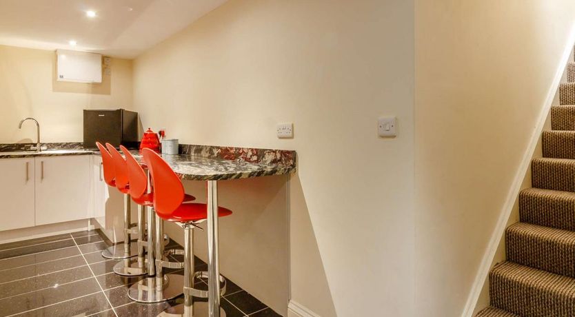 Photo of 9 Bed in Buxton