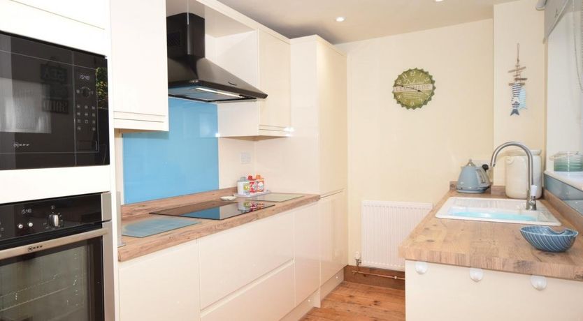 Photo of 3 Bed in Appledore