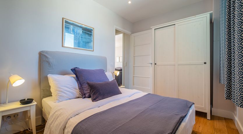 Photo of Celeste - Beautiful Art Deco Building