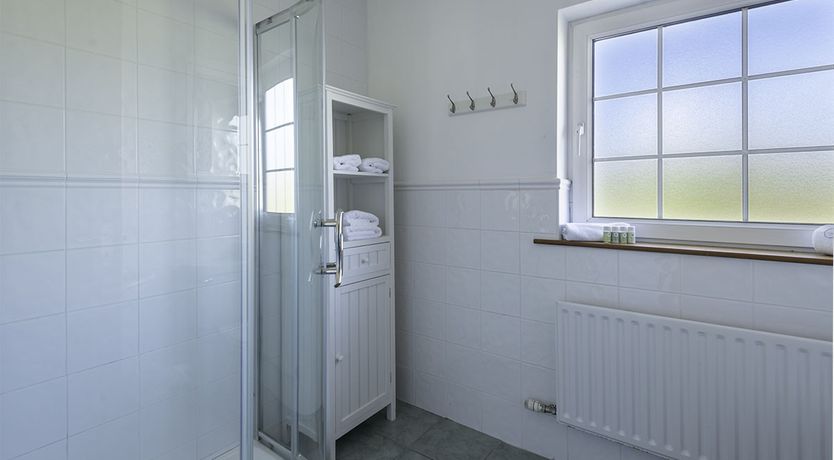 Photo of Clifftop House - At the edge of the world!