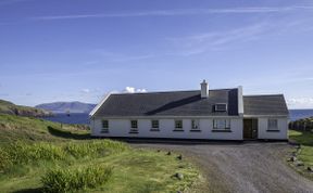 Photo of Clifftop House - At the edge of the world!