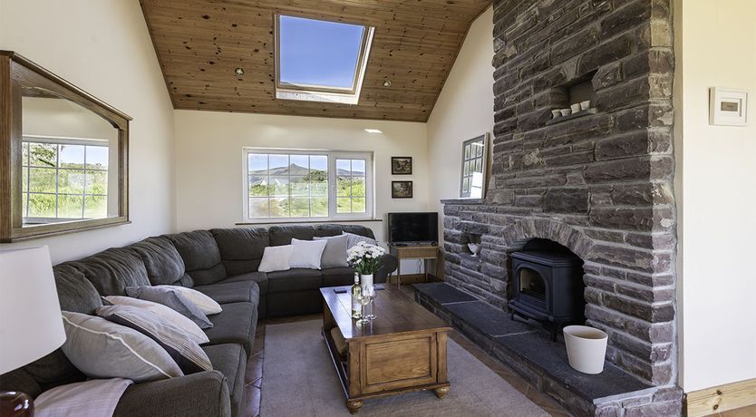 Photo of Clifftop House - At the edge of the world!