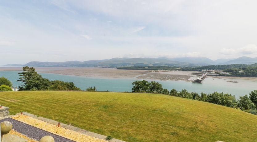 Photo of Bryn Mel Apartment