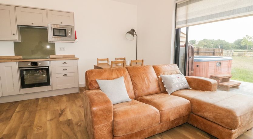 Photo of Swan Lodge Castle Farm