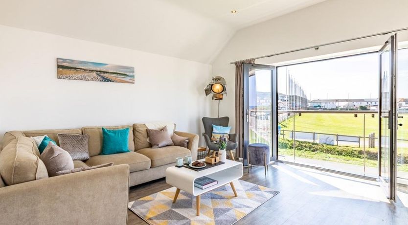 Photo of 3 Bed in Westward Ho