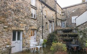 Photo of Courtyard Cottage