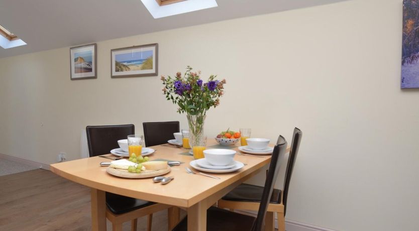 Photo of 2 Bed in Beaminster