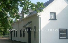 Cottages on Lough Inchiquin Holiday Cottage