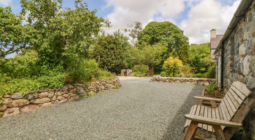 Photo of Beudy'r Wennol