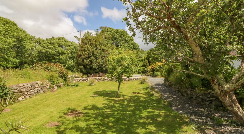 Photo of Beudy'r Wennol