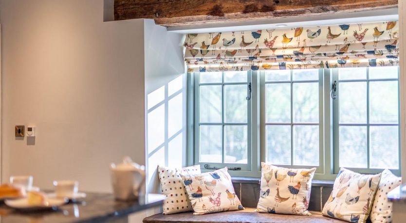 Photo of 4 Bed in Llannefydd