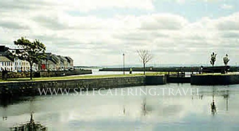 Photo of Salthill Galway Bay. Arus Grattan