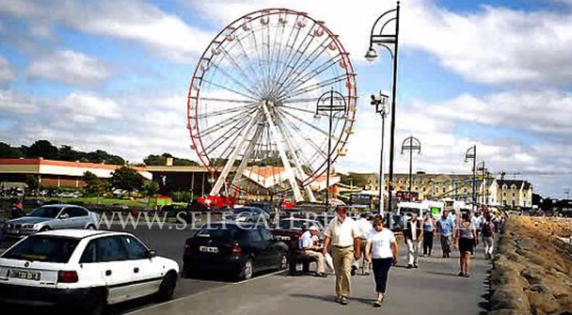 Photo of Salthill Galway Bay. Arus Grattan