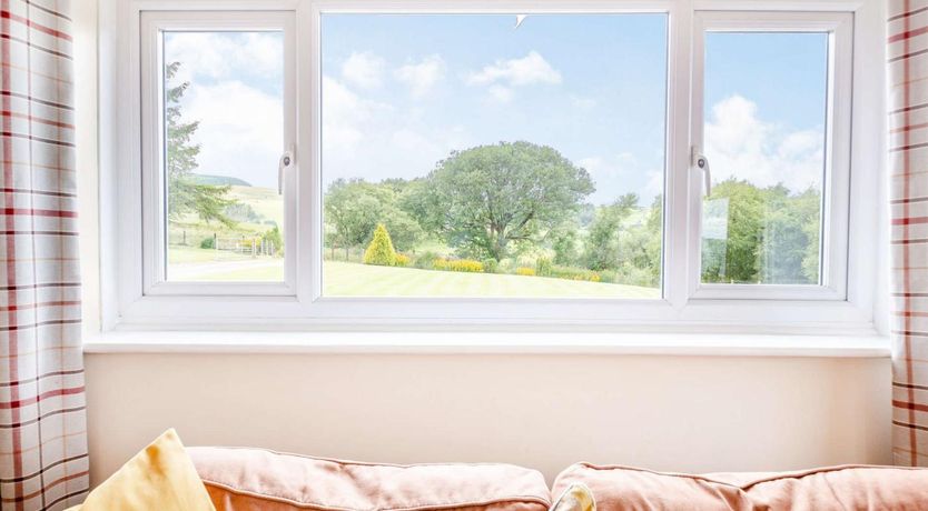Photo of 4 Bed in Denbigh