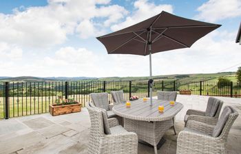 4 Bed in Denbigh Holiday Cottage