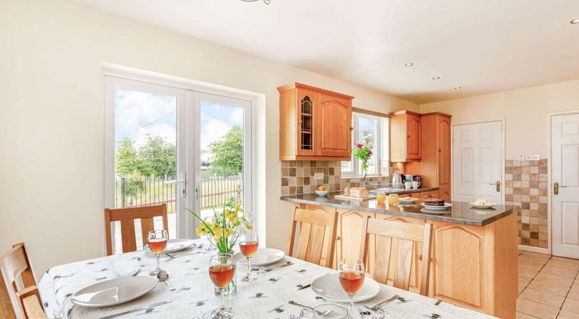 Photo of 4 Bed in Denbigh