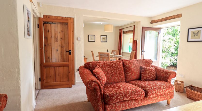 Photo of 4 Greencross Cottages