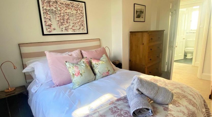 Photo of 3 Bed in Dulverton