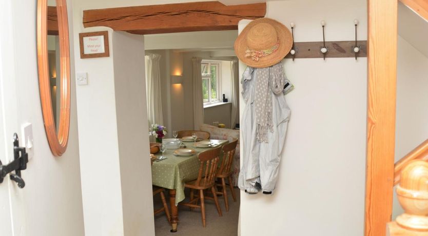 Photo of 2 Bed in Beaminster