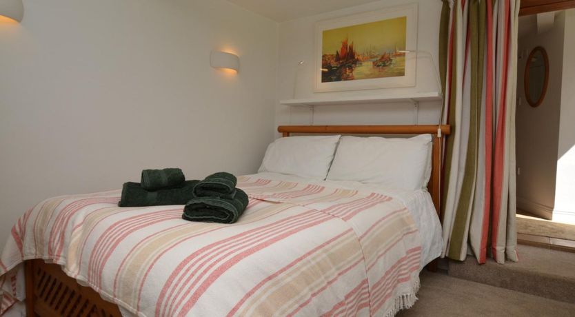 Photo of 2 Bed in Beaminster