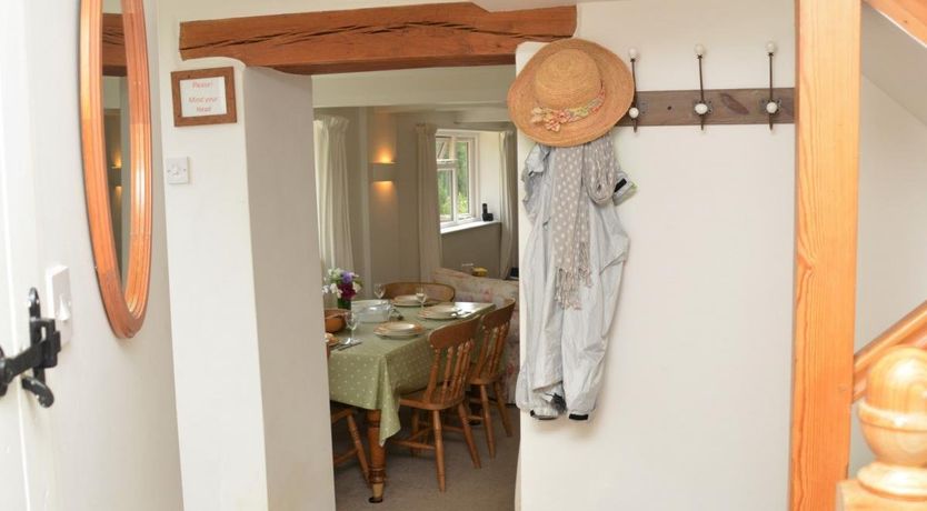 Photo of 2 Bed in Stoke Abbott