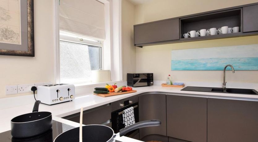 Photo of 3 Bed in Cowes