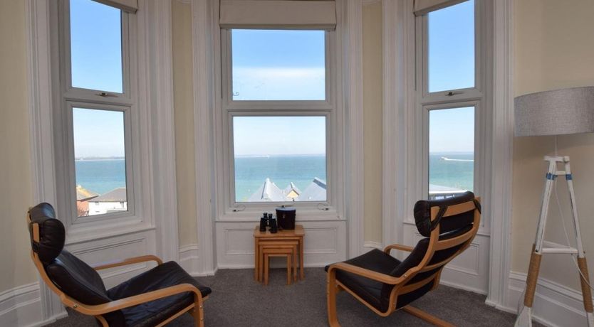 Photo of 3 Bed in Cowes