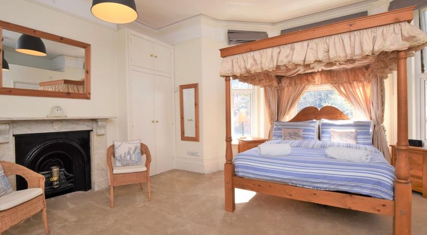 Photo of 3 Bed in Cowes