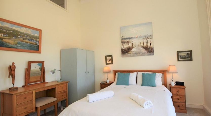 Photo of 3 Bed in Cowes