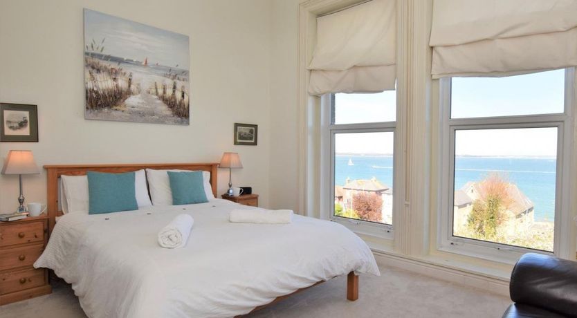 Photo of 3 Bed in Cowes